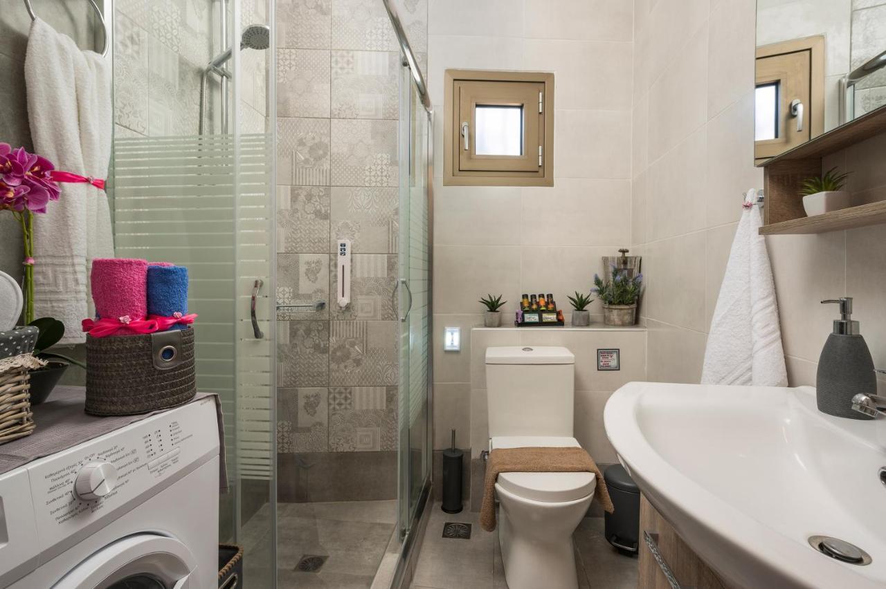 Floral Beach Apt With Lux Extras & Special Treats Колимварион Экстерьер фото
