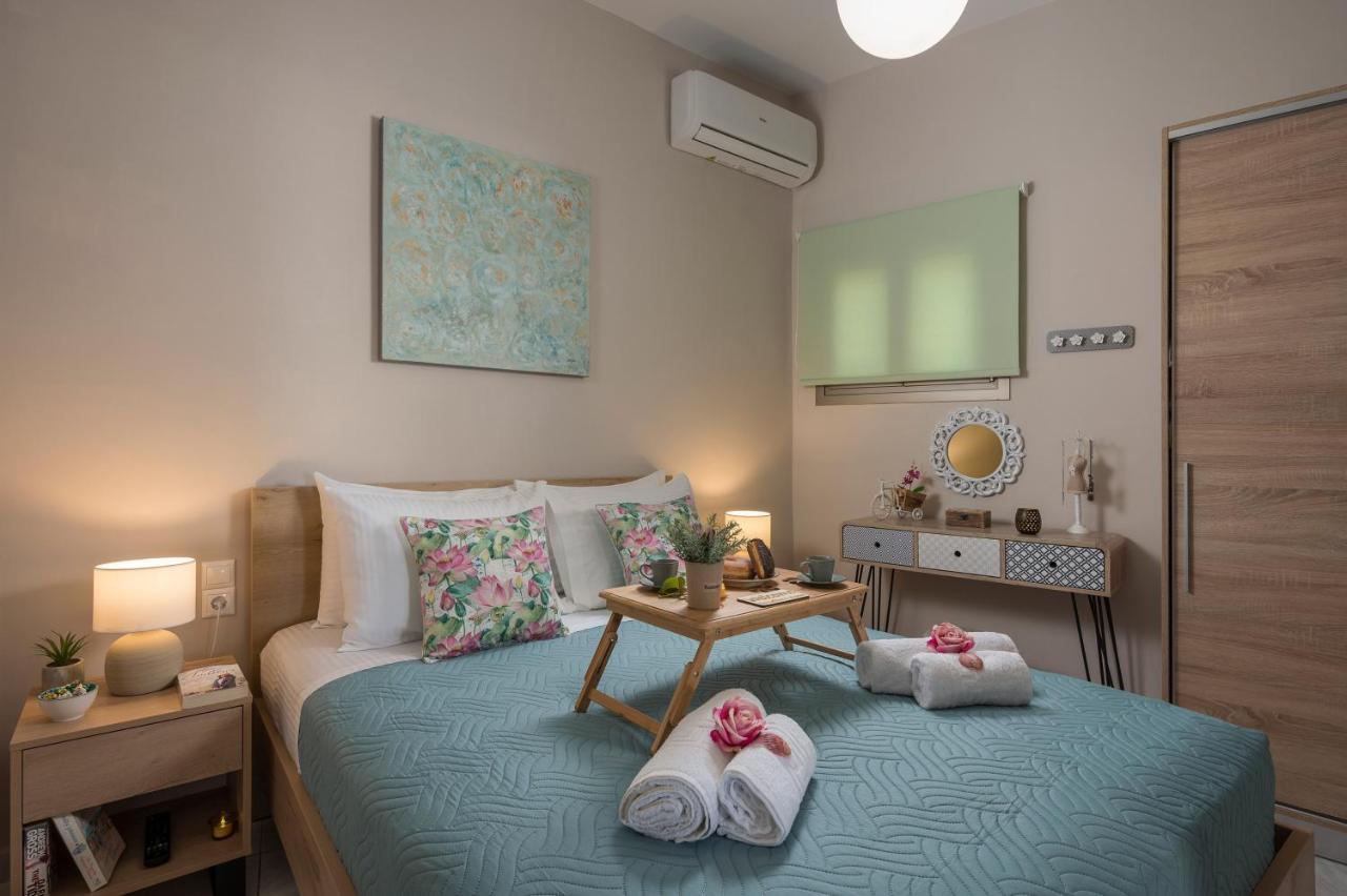 Floral Beach Apt With Lux Extras & Special Treats Колимварион Экстерьер фото